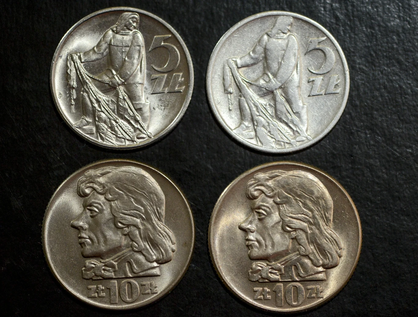 Na górze najrzadsza pięciozłotówka okresu PRL - Rybak. Pierwszy rocznik Rybaka w odmianie z szeroką 8 w dacie 1958 – tzw. „bałwanek” osiąga zawrotne kwoty na licytacjach.