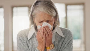 Do połowy marca 2025 odnotowano więcej przypadków RSV, niż w poprzednim sezonie infekcyjnym. Z roku na rok coraz więcej zakażeń