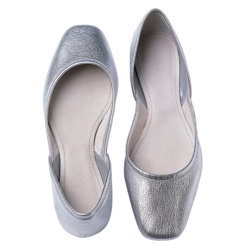 Srebrne baleriny są jednym z wiosennych trendów