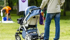 Urlop rodzicielski po nowemu. Ponad 10 tys. zł stracisz przez złą decyzję