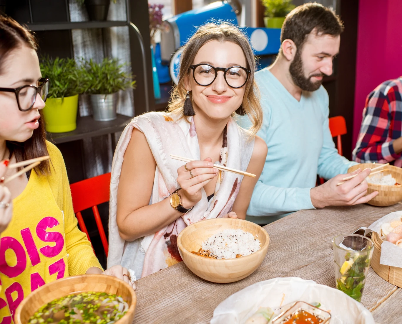 Zetki lubią gotować, a do restauracji chodzą ze znajomymi lub by uczcić jakąś okazję. Najchętniej wybierają ciekawe dania, których nie są w stanie zrobić w domu