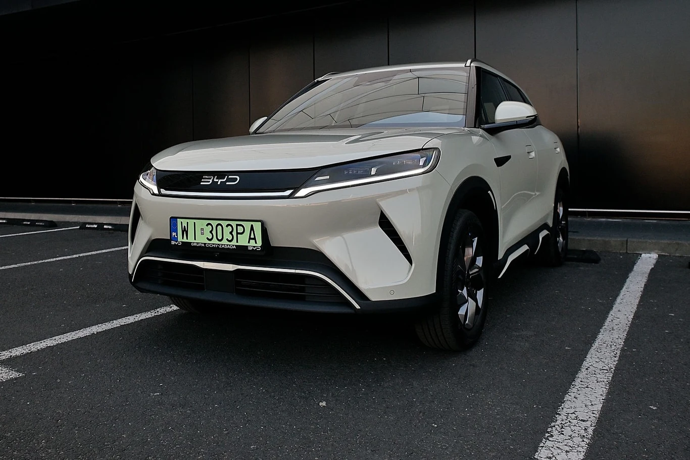 BYD Atto 2 już w Polsce. Cena katalogowa od 129 900 zł.