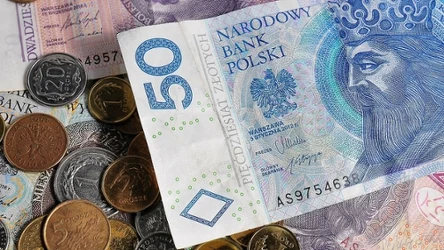 Uszkodzonymi banknotami i monetami nie zapłacimy w sklepie 