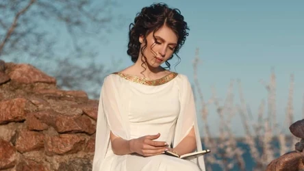 Jakie imię nosiła siostra Antygony?