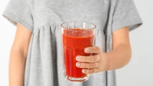 Do soku pomidorowego dodaj dwie popularne przyprawy. Skorzysta serce, metabolizm, odporność