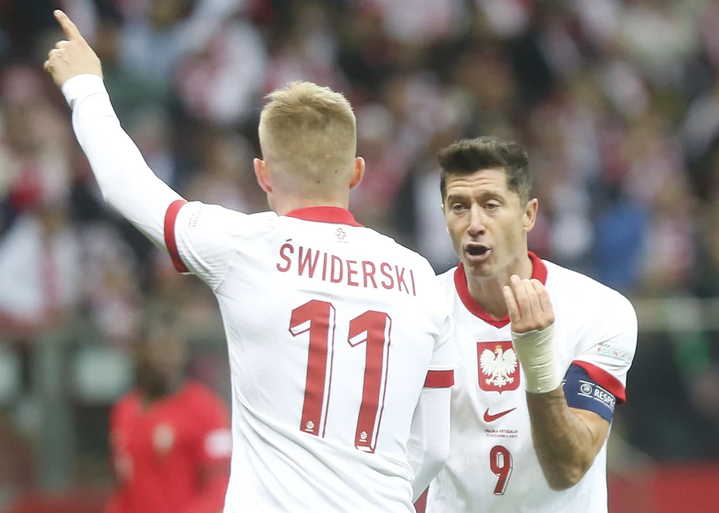 W poniedziałkowym meczu z Maltą Karol Świderski udanie zastąpił Roberta Lewandowskiego W poniedziałkowym meczu z Maltą Karol Świderski udanie zastąpił Roberta Lewandowskiego