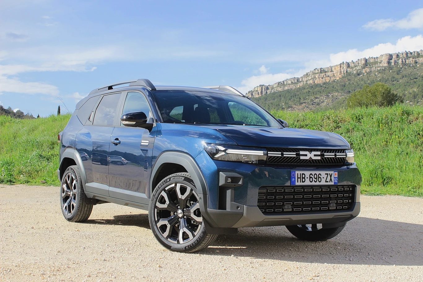 Pierwsze egzemplarze Dacii Bigster trafią do polskich klientów w maju 