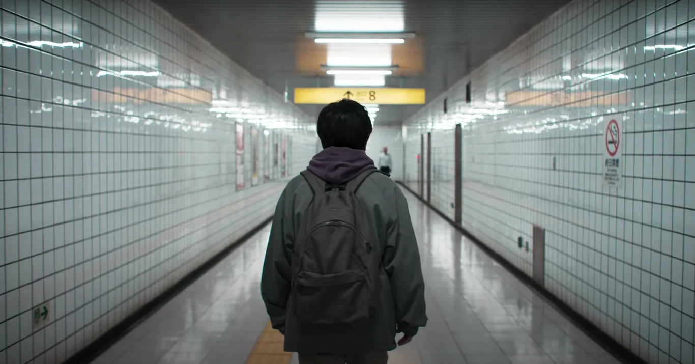 Kadr z filmu "Exit 8" Kadr z filmu "Exit 8"