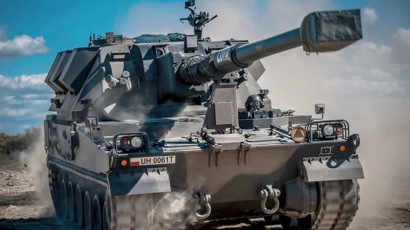 Potężne polskie armatohaubice Krab w akcji w Ukrainie Potężne polskie armatohaubice Krab w akcji w Ukrainie