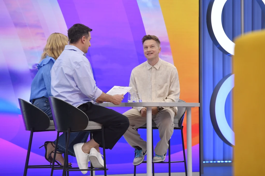Kuba Wesołowski w "halo tu polsat" zdradził, że dołącza do obsady "Przyjaciółek"