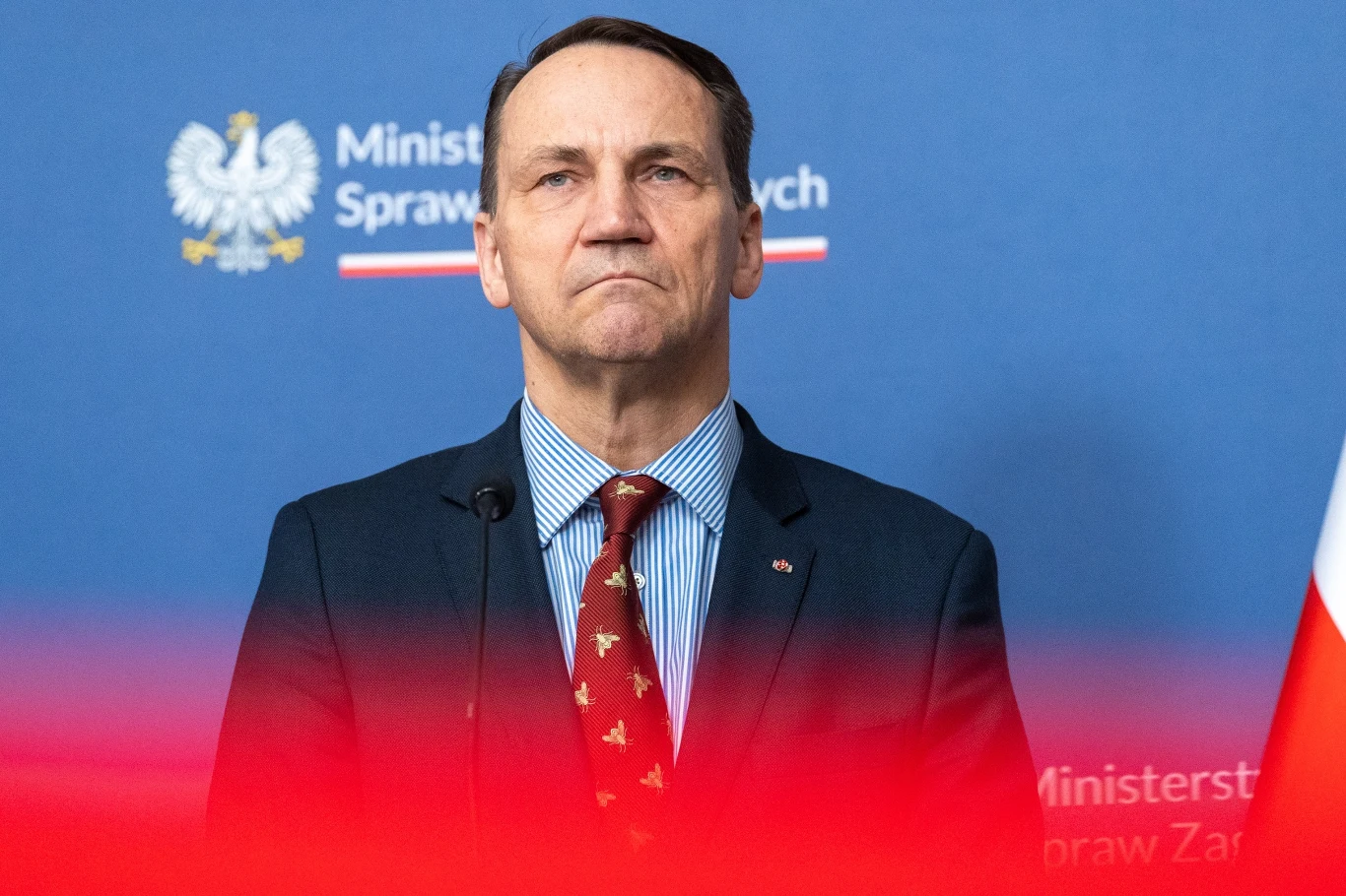 Radosław Sikorski zwróci się do prezydenta ws. ambasadorów Radosław Sikorski zwróci się do prezydenta ws. ambasadorów