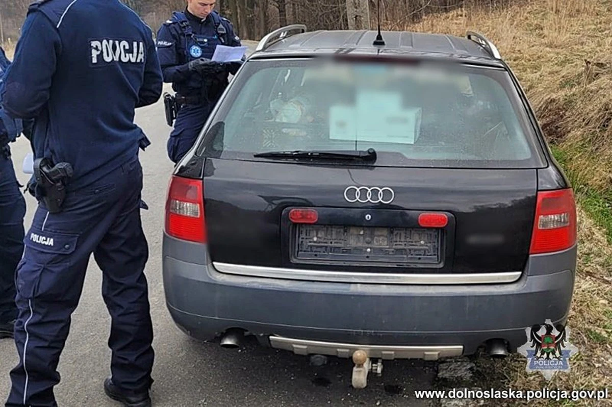 Audi Allroad quattro nie miało też przeglądu ani ubezpieczenia. Auto trafiło na parking strzeżony Audi Allroad quattro nie miało też przeglądu ani ubezpieczenia. Auto trafiło na parking strzeżony