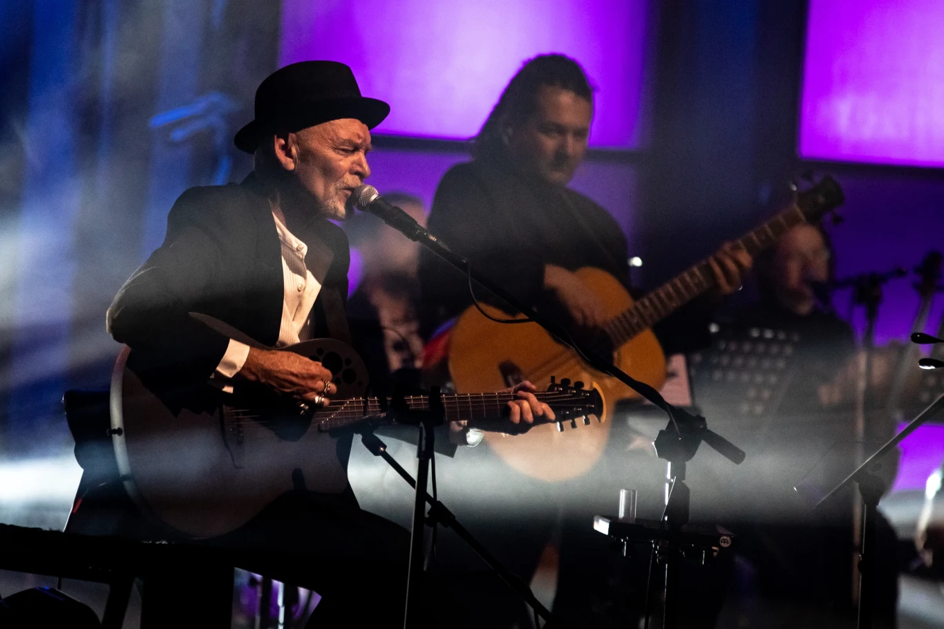 Koncert Waglewski MTV Unplugged w Nowohuckim Centrum Kultury Koncert Waglewski MTV Unplugged w Nowohuckim Centrum Kultury