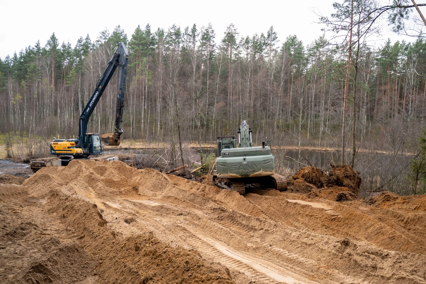 Operacja wyciągania zatopionego amerykańskiego pojazdu opancerzonego Operacja wyciągania zatopionego amerykańskiego pojazdu opancerzonego