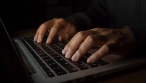 Fałszywe recenzje w internecie. Jak się przed nimi bronić?