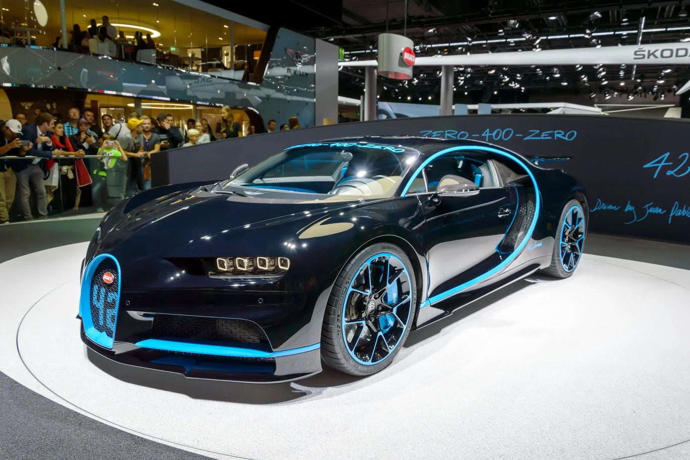 Bugatti Chiron to wyjątkowy samochód. Polak zbudował jego replikę Bugatti Chiron kosztuje miliony. To auto dla niewielu