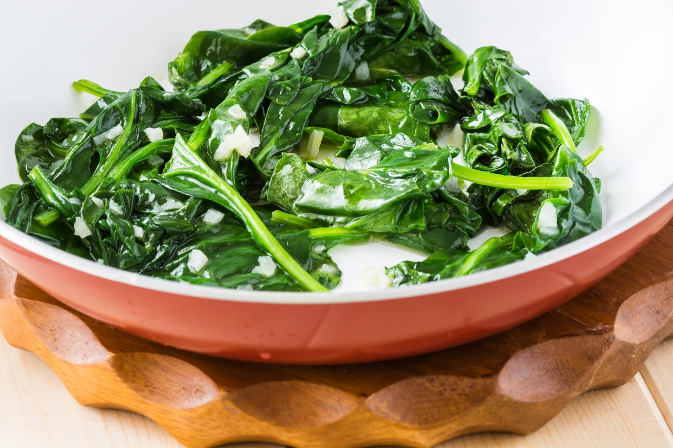 Szpinak przyrządź w ten sposób, a posmakuje nawet największym niejadkom. 