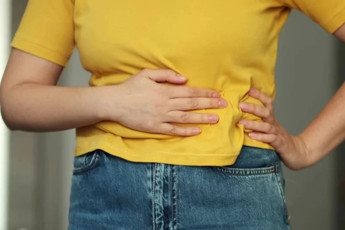 Wzdęcia i bóle brzucha przy IBS początkowo chorzy łączą z nieprawidłową dietą albo stresem