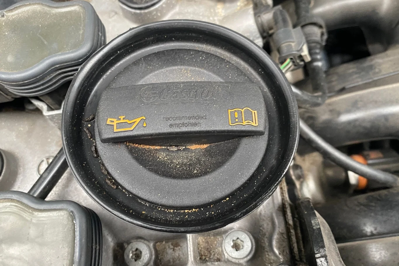 Właściciel prezentowanego auta wymienia olej co 10 tys. km.