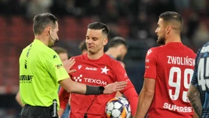 Wpadka Amerykanów. Wisła Kraków znów w Ekstraklasie, naprawdę to napisali
