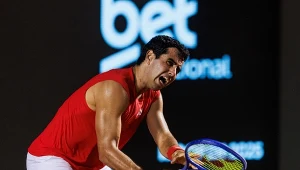 Pogromca Miedwiediewa z Miami ograny przez Polaka. Sensacja w turnieju ATP