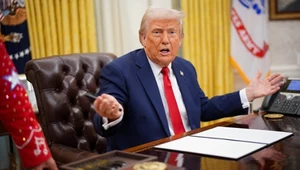 Donald Trump ogłasza "dzień wyzwolenia". "Działa jak rewolwerowiec"