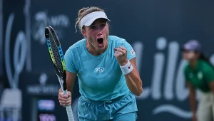 Polka obroniła meczbola i pokonała medalistkę igrzysk. Zagra w ćwierćfinale