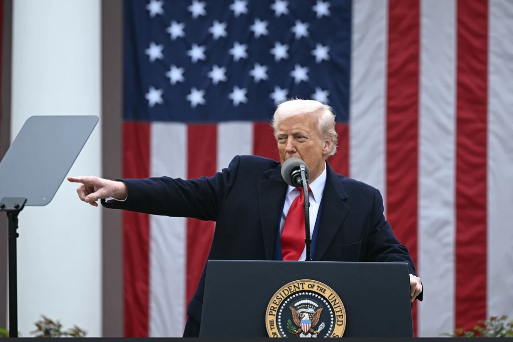 Cła Donalda Trumpa uderza w gospodarstwa domowe w USA