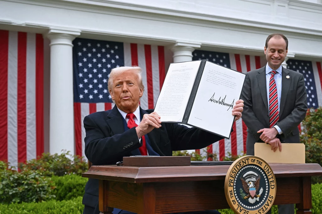Donald Trump podpisał  rozporządzenie o cłach wzajemnych
