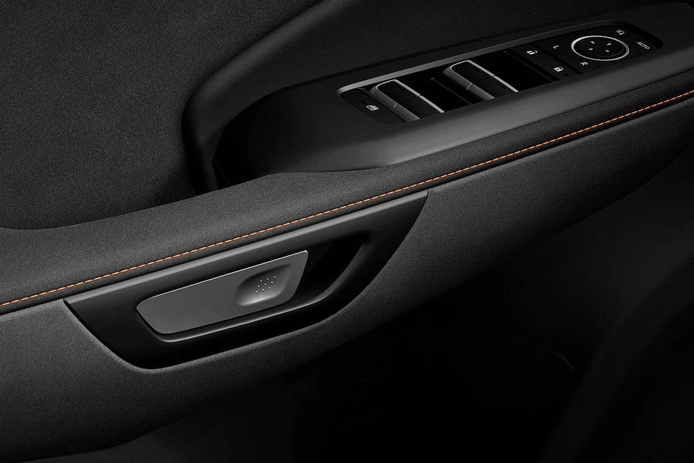 System E-Latch w Lexusie