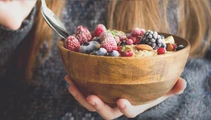 Pełne ziarna i owoce jagodowe. Tak może działać dieta nordycka