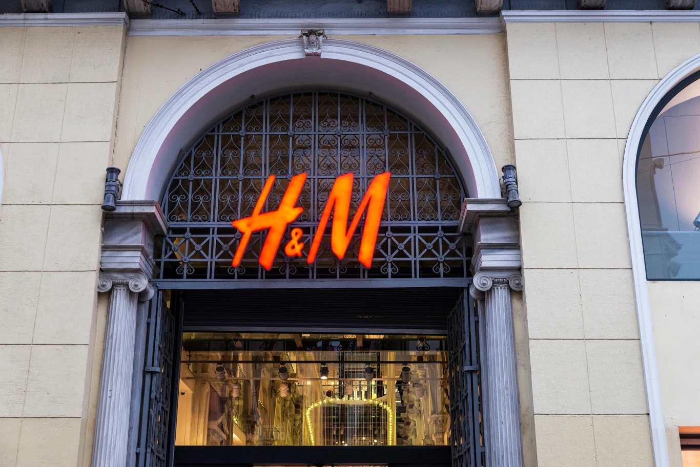 Dziedziczka fortuny H&M została objęta dochodzeniem. Dziedziczka fortuny H&M została objęta dochodzeniem.