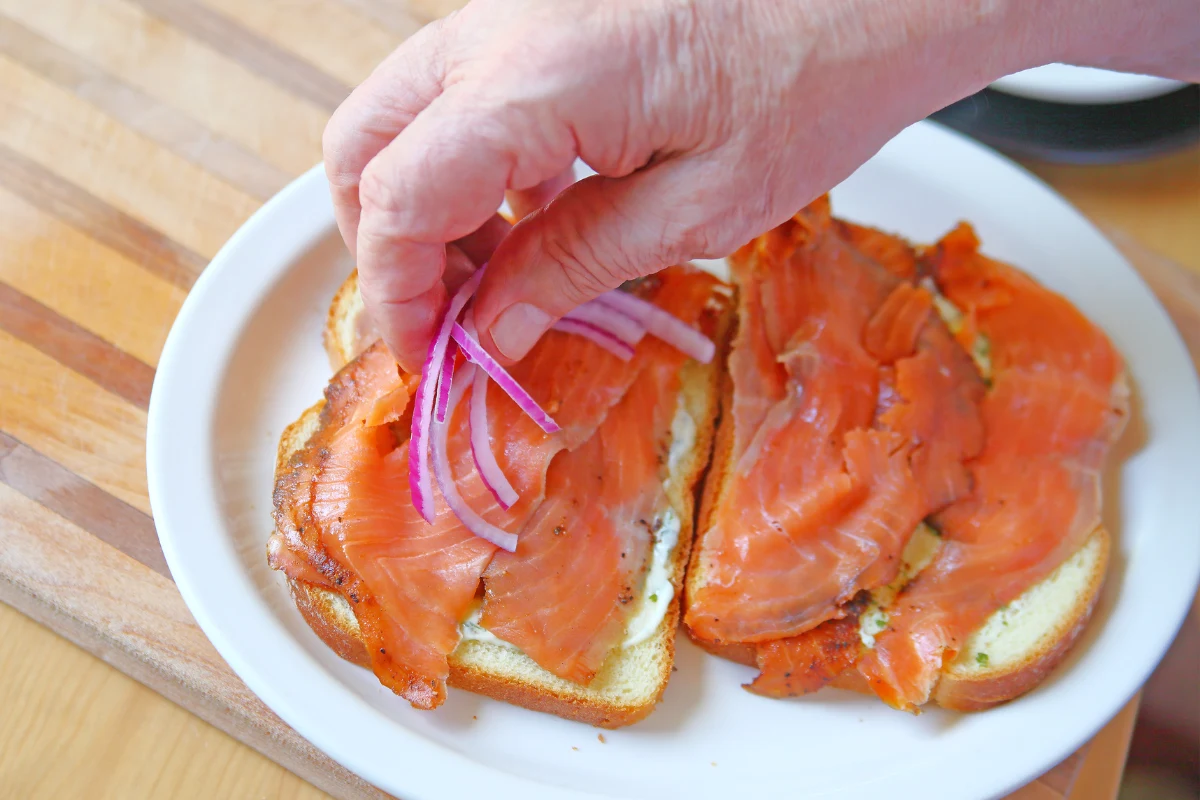 Pomaga schudnąć i obniżyć ciśnienie. Nowa dieta nordycka z pewnością posmakuje Polakom