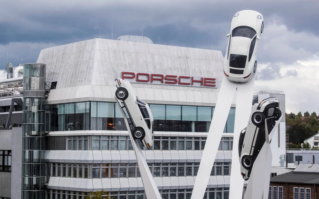 Porsche chce wejść w przemysł zbrojeniowy. 2 mld euro na inwestycje