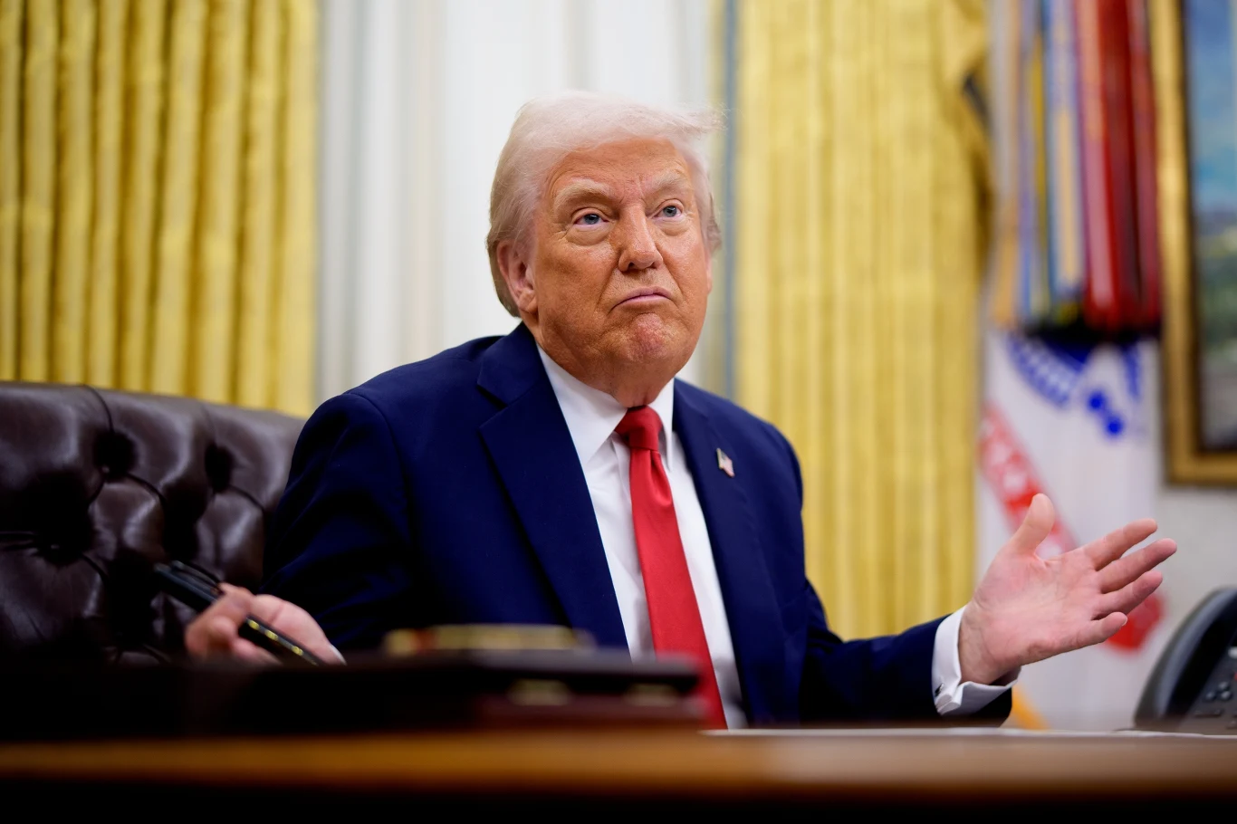 Donald Trump nałożył cła, Chiny odpowiedziały odwetem. "Źle to rozegrały" article cover
