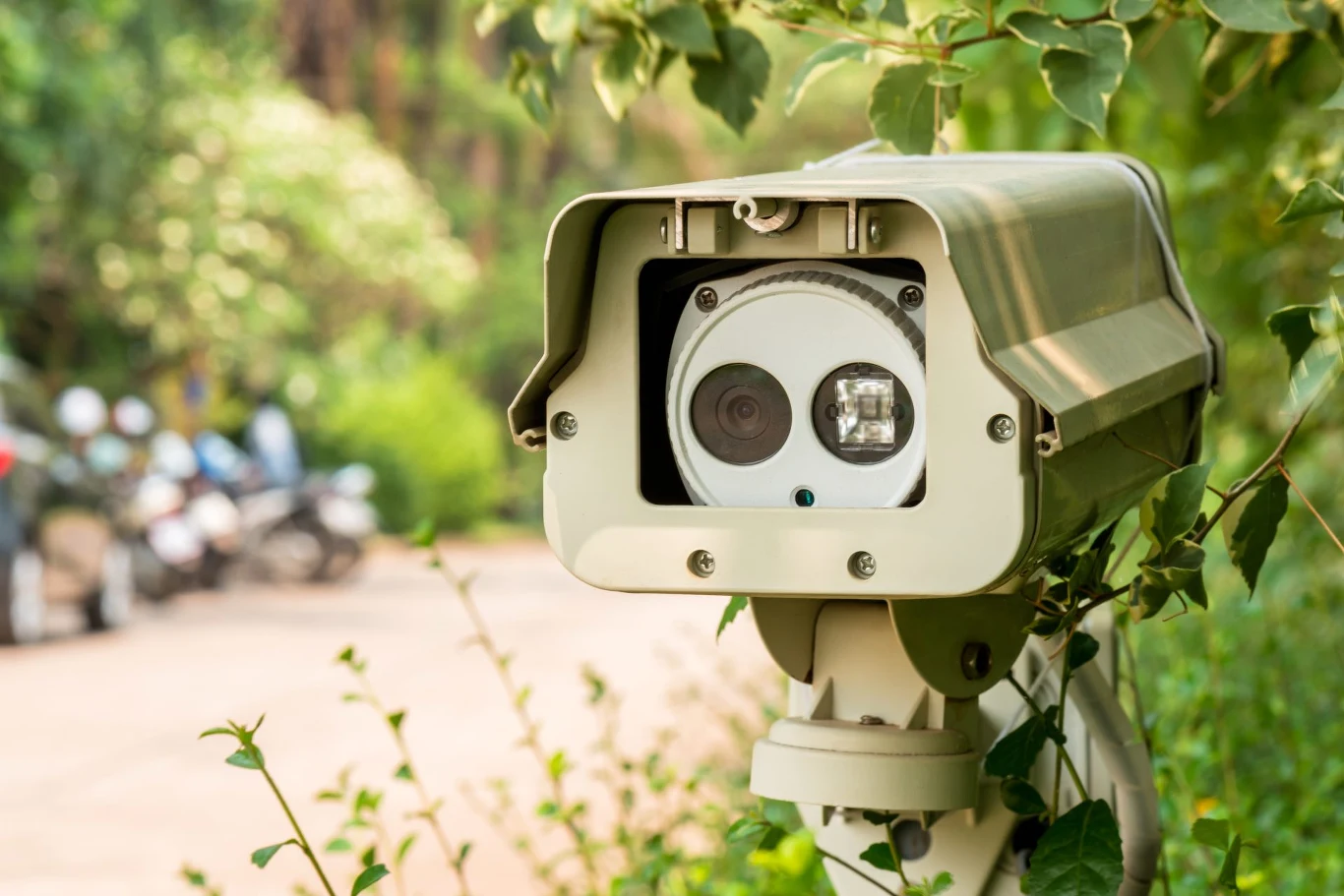 Nowe niemieckie radary mogą pojawić się też w Polsce (zdj. ilustracyjne) przenośny fotoradar umieszczony na skraju drogi