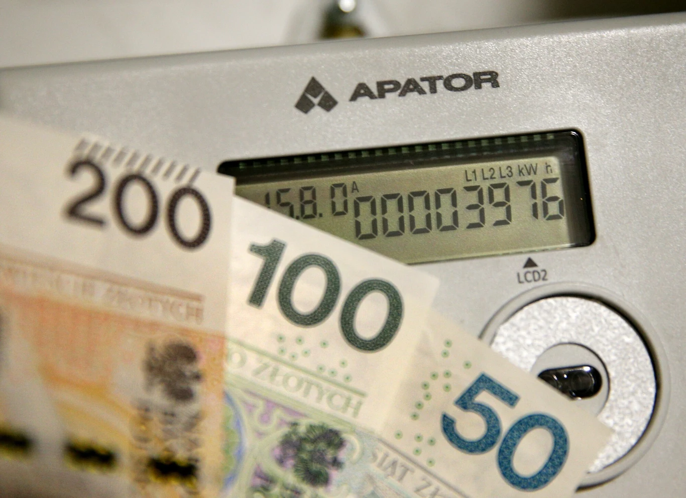 Dodatek do prądu. Można dostać 312 zł dodatku do prądu Dodatek do prądu. Można dostać 312 zł dodatku do prądu