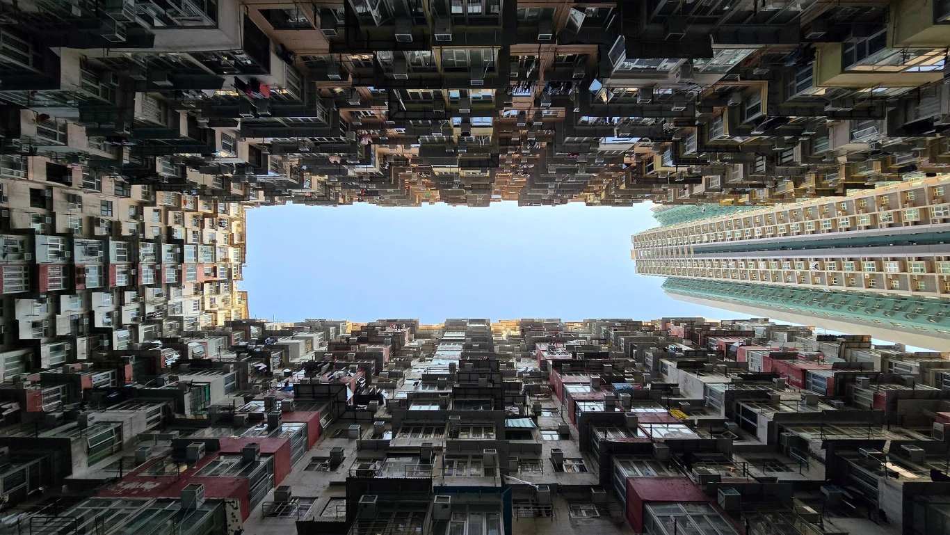 Monster Building w Hongkongu. Monster Building w Hongkongu.