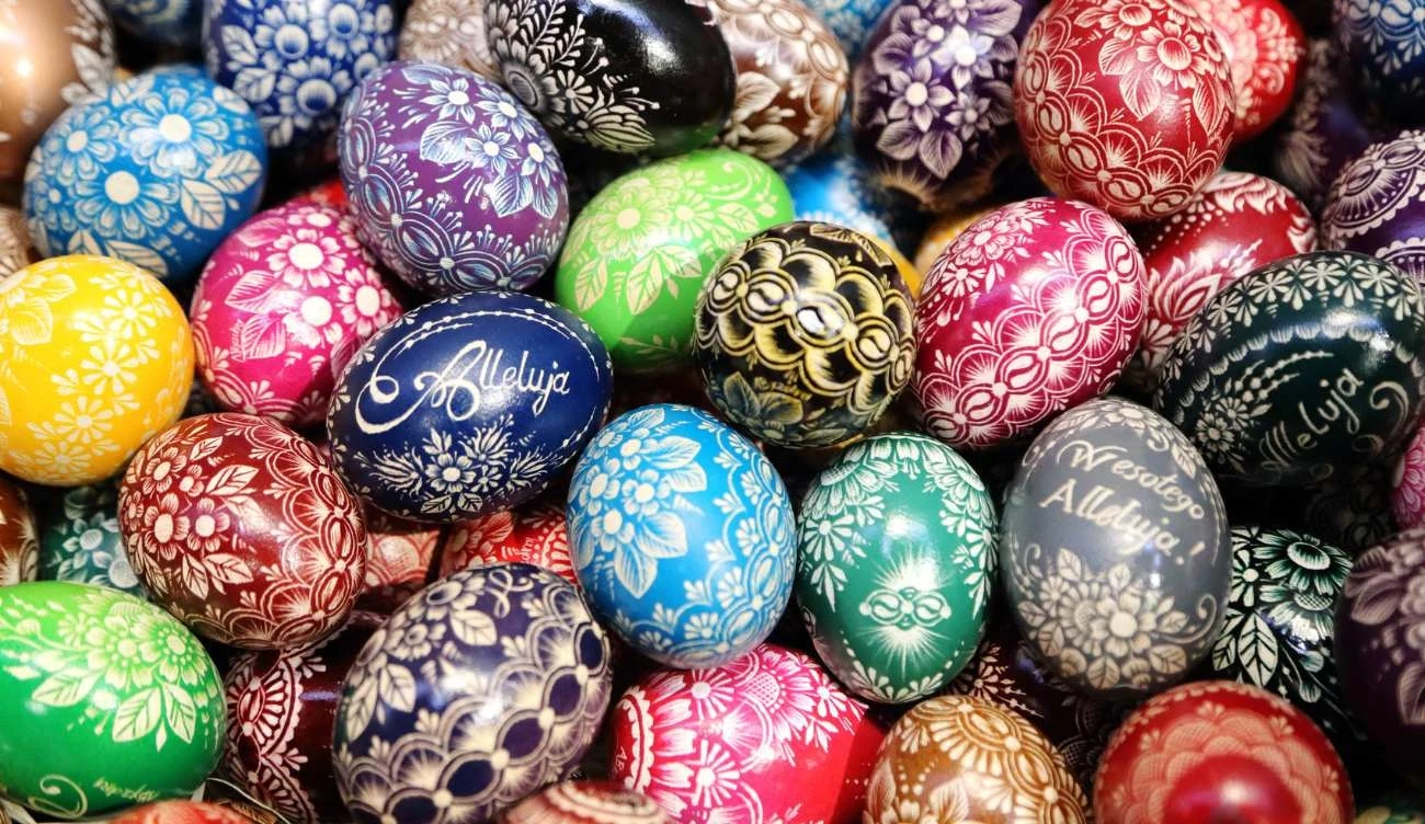 Jaki napis pojawiłby się na jajku wielkanocnym, który chciałbyś/chciałabyś dać w prezencie? Jaki napis pojawiłby się na jajku wielkanocnym, który chciałbyś/chciałabyś dać w prezencie?