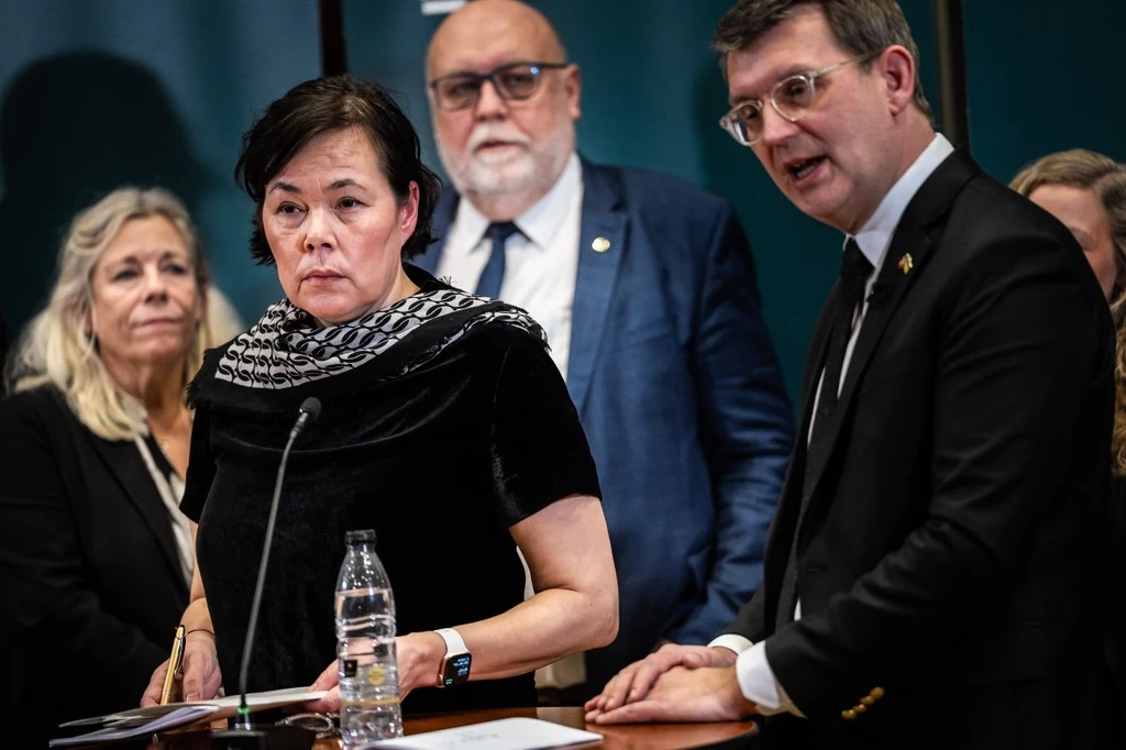 Minister spraw zagranicznych Grenlandii Vivian Motzfeldt wyraziła nadzieję na współpracę z Chinami Minister spraw zagranicznych Grenlandii Vivian Motzfeldt wyraziła nadzieję na współpracę z Chinami