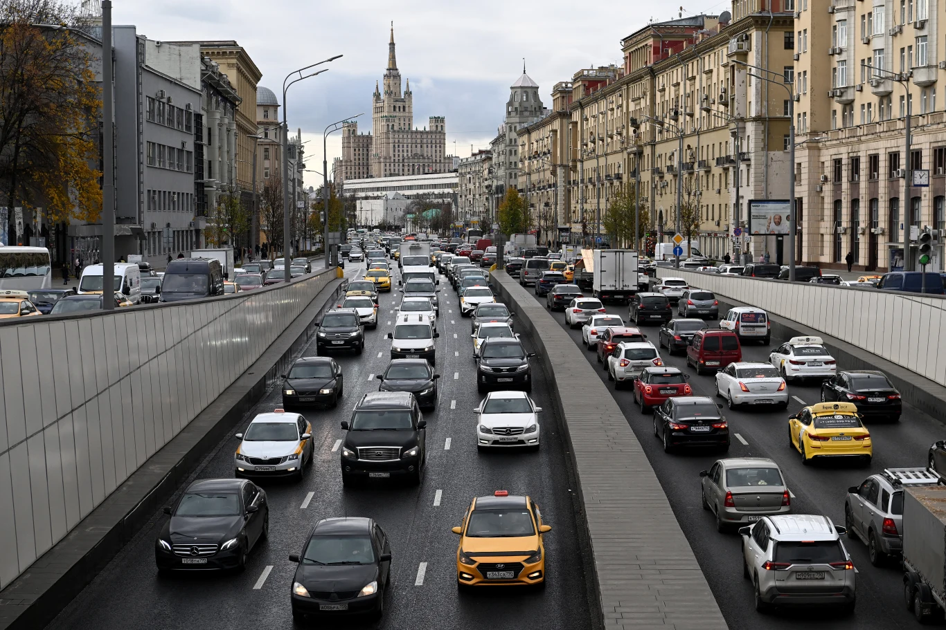 Rosjanie czują się wykorzystywani przez chińskie firmy motoryzacyjne article cover