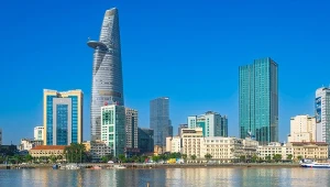 Wietnam, który rozkwitł dzięki globalnemu handlowi, zapłaci wysoką cenę za cła Donalda Trumpa - prognozują eksperci. Na zdj. drapacze chmur w Ho Chi Minh