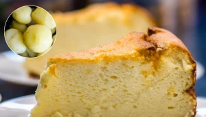 Zamiast jeść z mizerią i schabowym, wrzuć do sernika. Lepszego nie jadłeś