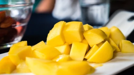 Mango skrywa w sobie także mangiferynę, która wykazuje właściwości przeciwzapalne i przeciwutleniające.