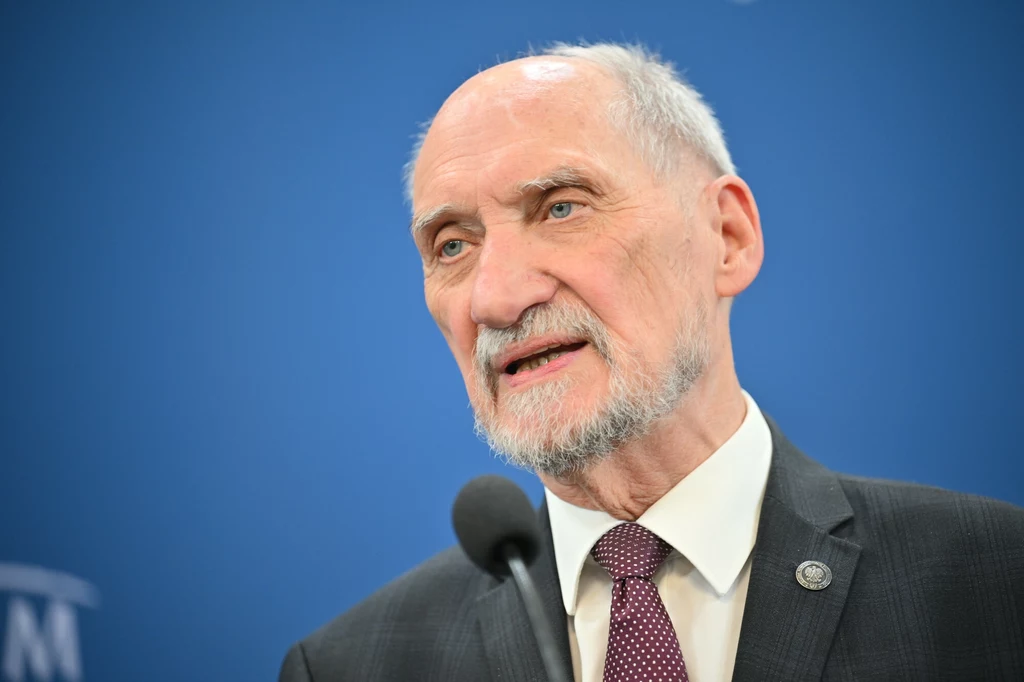 Antoni Macierewicz Antoni Macierewicz