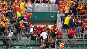 Niespokojnie w sektorze zajmowanym przez sympatyków Jagiellonii. 