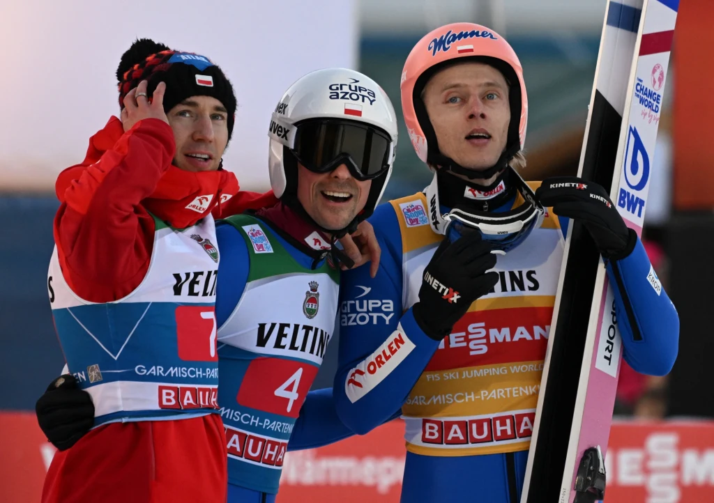 Kamil Stoch, Piotr Żyła i Dawid Kubacki czekają na kolejny start w igrzyskach olimpijskich. Kamil Stoch, Piotr Żyła i Dawid Kubacki czekają na kolejny start w igrzyskach olimpijskich.