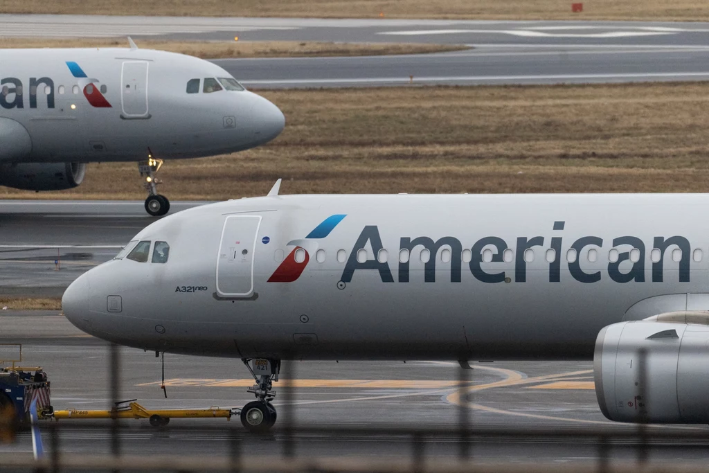 Zderzenie dwóch maszyn American Airlines Zderzenie dwóch maszyn American Airlines