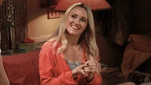 Emily Osment w serialu "Georgie i Mandy wzięli ślub"