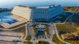 Potężny hotel w Pobierowie szuka ludzi. Otwarcie już wkrótce?